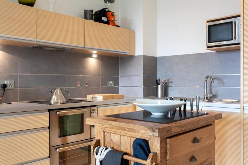 Iconic Luxury Manchester Apartment エクステリア 写真